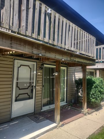 $109,900 | 153 Forest Avenue, Unit D | Fox Lake