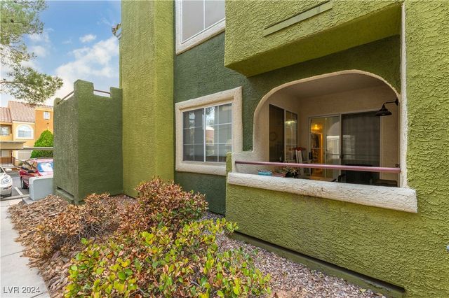 $235,000 | 7950 West Flamingo Road, Unit 1074 | Buenos Aires Condominiums