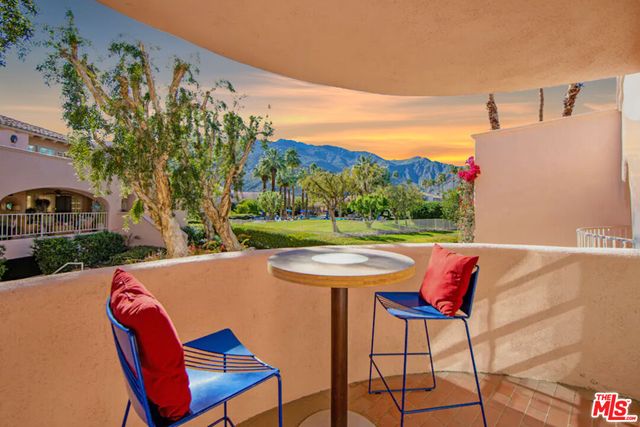 $529,000 | 500 East Amado Road, Unit 706 | Midtown Palm Springs