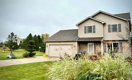 $435,000 | 8585 North Shelby Drive | Summit Township - Erie County