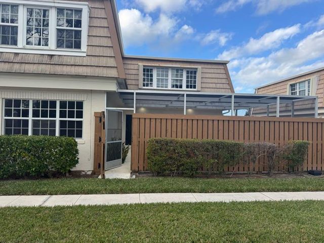 $2,900 | 4376 Hazel Avenue, Unit A | Palm Beach Gardens