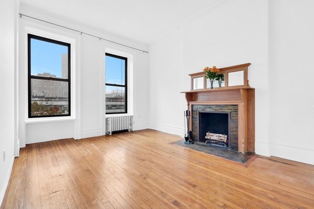 $3,995 | 116 West 76th Street, Unit 5F | Upper West Side