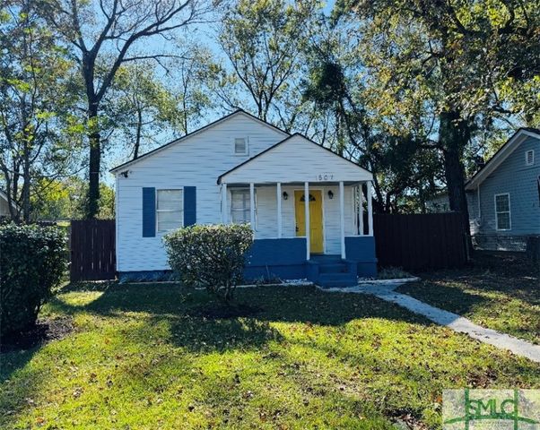 $1,550 | 1507 Agate Street | Carver Heights