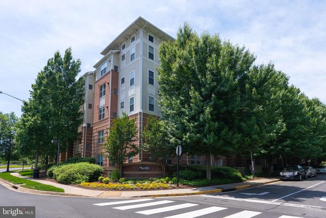 $299,000 | 9480 Virginia Center Boulevard, Unit 133 | Oakton