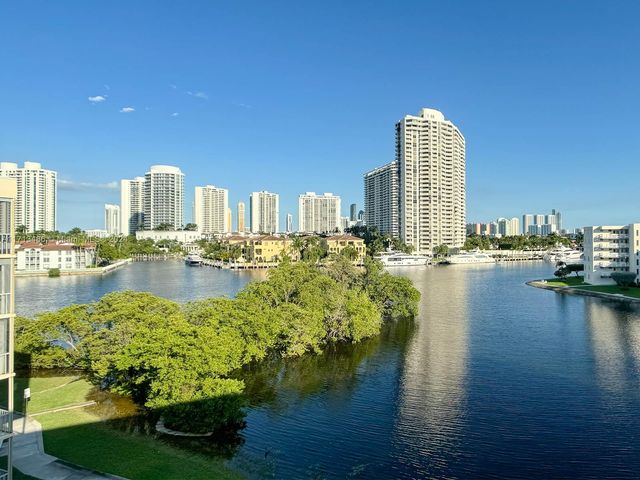 $200,000 | 2930 Point E Drive, Unit E601 | Aventura