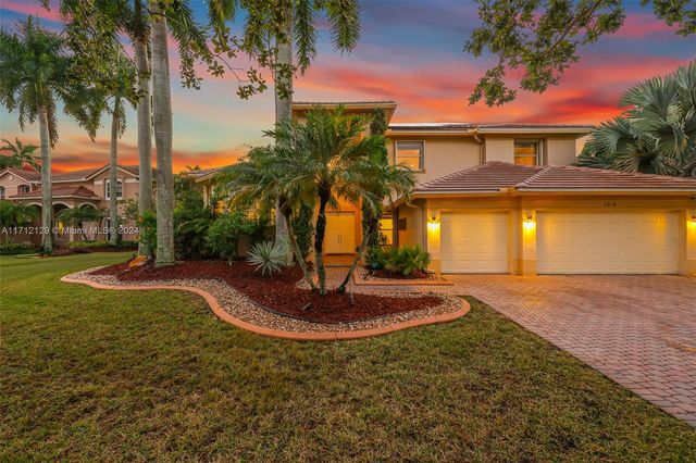 $1,925,000 | 1018 Waterside Circle | Savanna