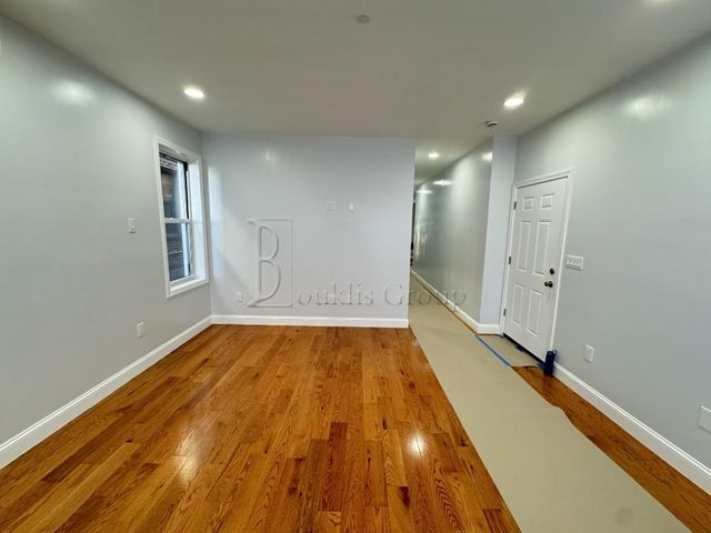 $4,495 | 28-41 33rd Street, Unit 1 | Astoria