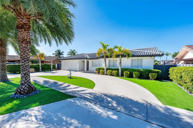 $1,265,000 | 1820 Southwest 140th Place | Tamiami