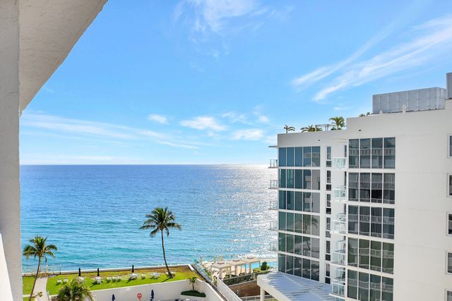 $599,000 | 3570 South Ocean Boulevard, Unit PH907 | South Palm Beach