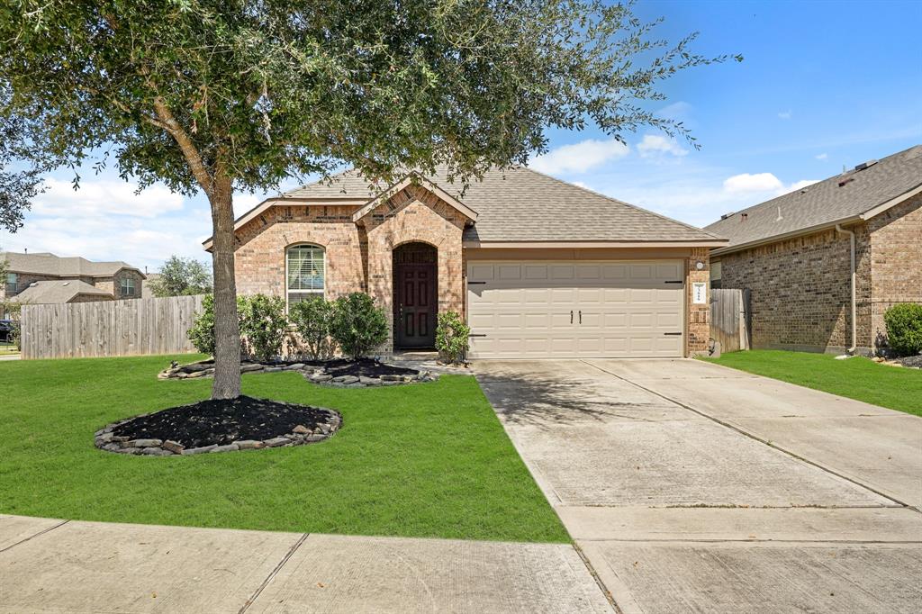 Welcome home! Oversized lo being almost a quarter of an acre! Solar panels convey with the home.