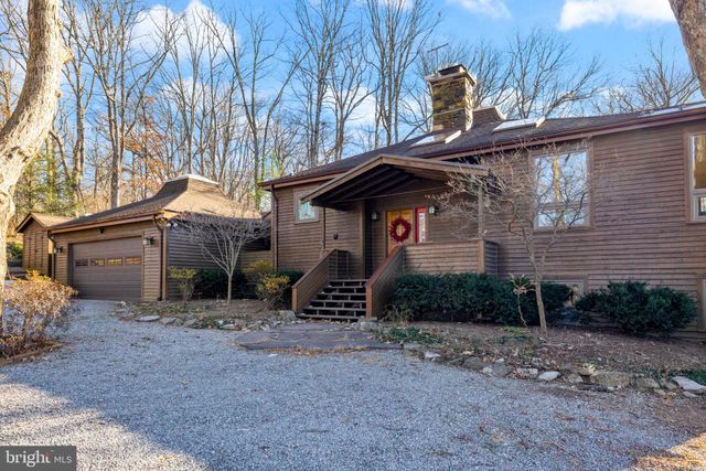 $3,800 | 140 Paris Heights Lane