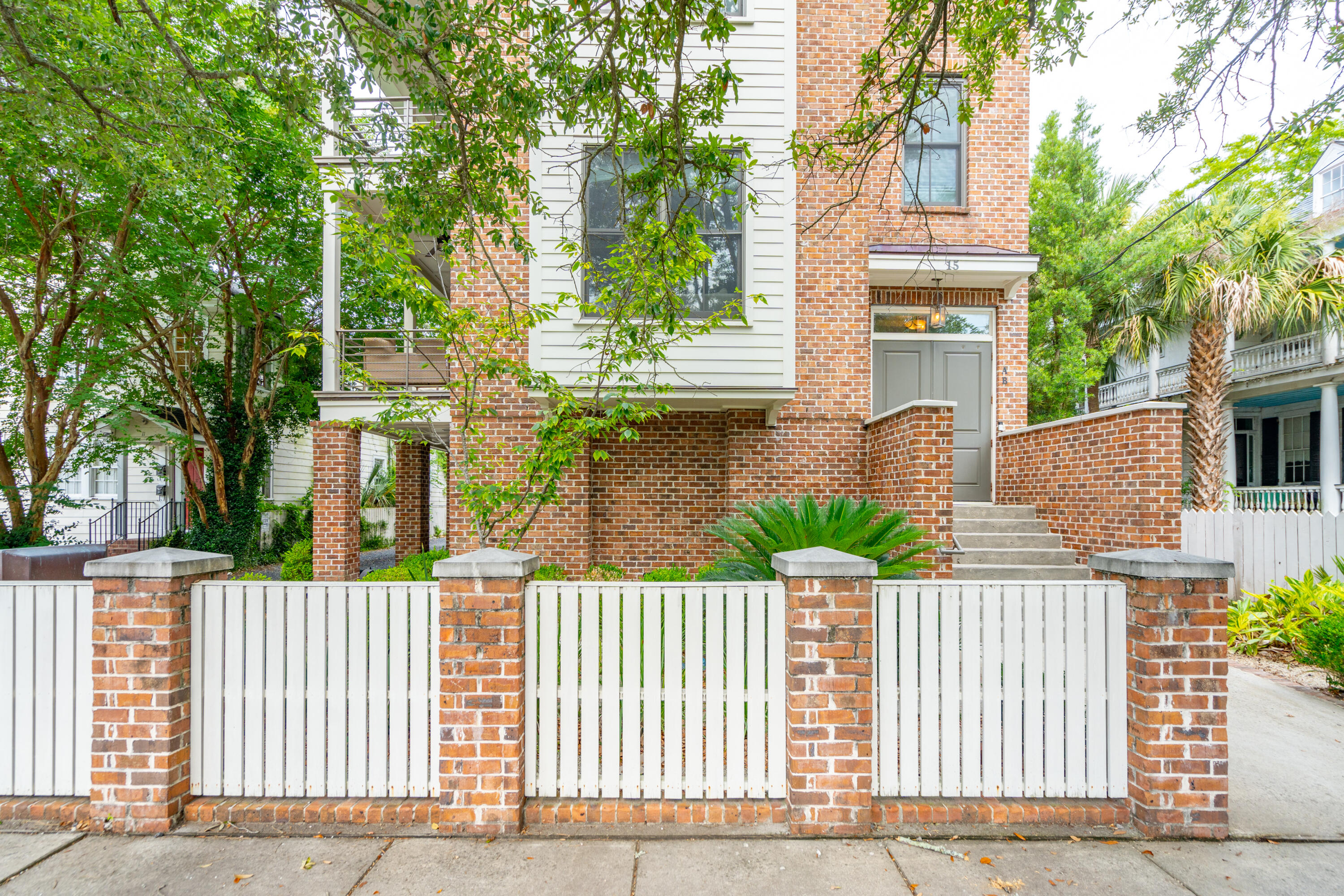 15 Smith Facade (Front Building - Units: