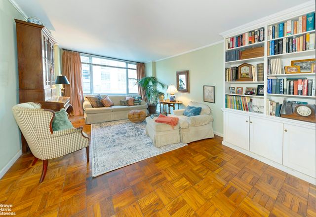 $695,000 | 500 East 83rd Street, Unit 9D | Upper East Side