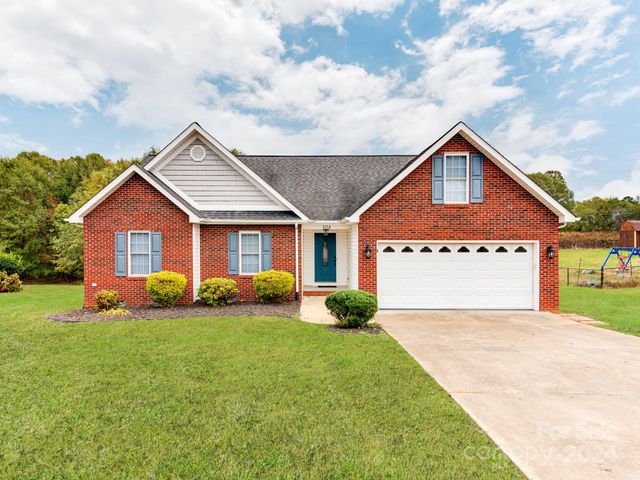 $357,000 | 104 Brookview Drive | Boiling Springs