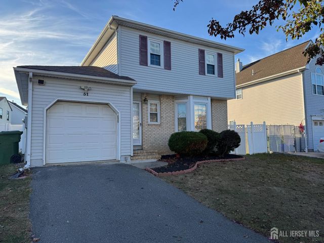 $625,000 | 51 Tanbark Drive | Sayreville