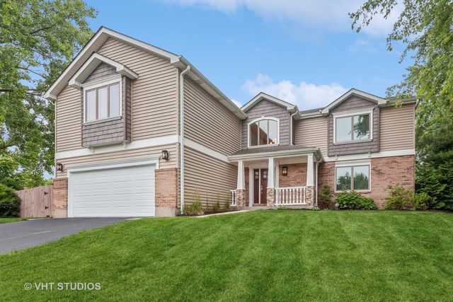 $565,000 | 735 Cornwall Court | Bolingbrook