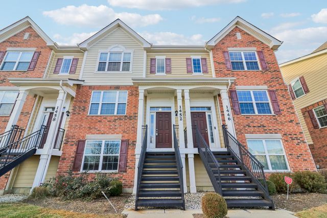 $360,000 | 1452 Lakeridge Court | Lake Ridge Townhomes