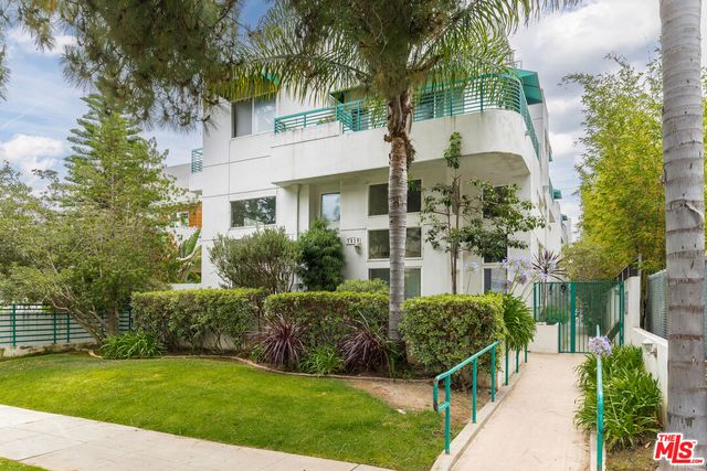 $1,749,000 | 1038 11th Street, Unit B | Santa Monica