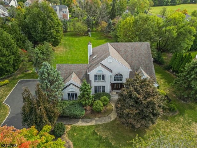 $1,200,000 | 4 Sugarwood Way | Warren