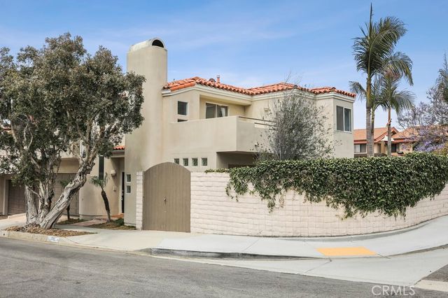 $6,500 | 1702 North Meadows Avenue | Eastside Manhattan Beach