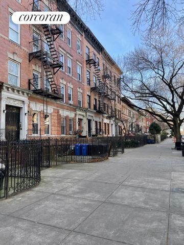 $3,272 | 464 Prospect Place, Unit 1F | Crown Heights