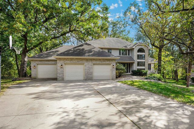 $749,900 | 300 Fox Cottage Grove | Westlawn Estates