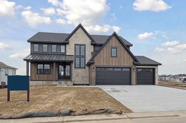 $1,299,900 | 10226 Peony Lane North | Maple Grove