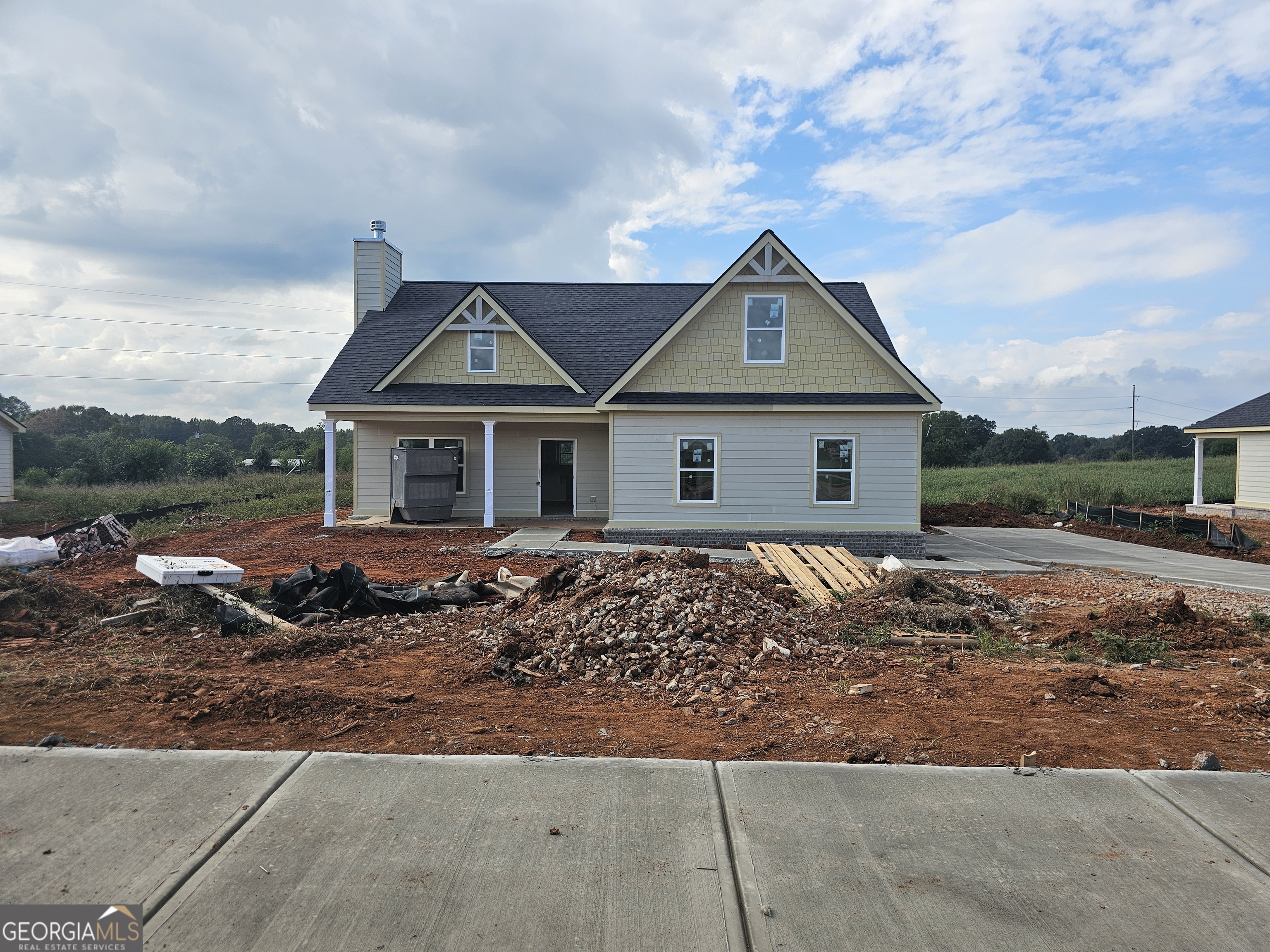 a front view of house with yard