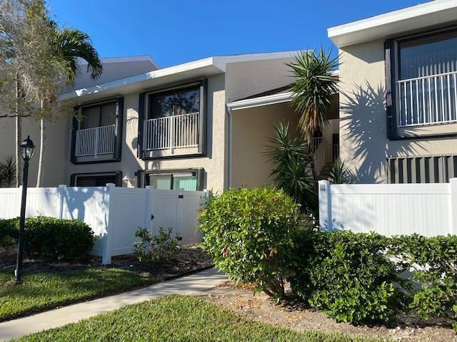 $329,000 | 3215 South Lakeview Circle, Unit 12103 | North Beach - St. Lucie County