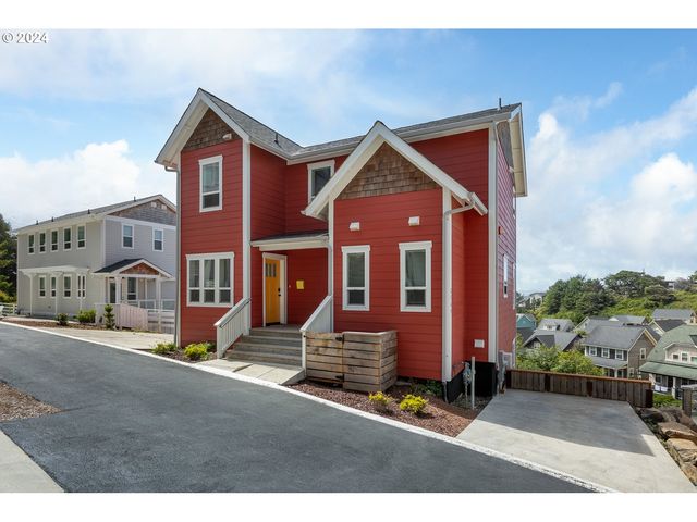 $1,075,000 | 2569 Southwest Coral Avenue | Lincoln City