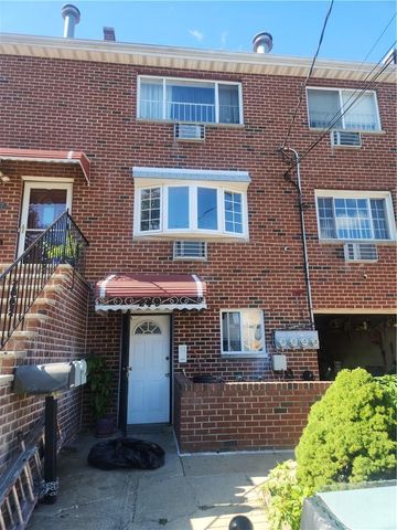 $3,200 | 249 Graff Avenue, Unit 1 | Throgs Neck