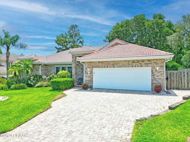 $584,900 | 7 Carrington Lane | Tomoka Oaks Country Club Estates