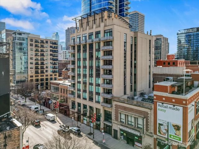 $584,900 | 744 North Clark Street, Unit 705 | The Royalle