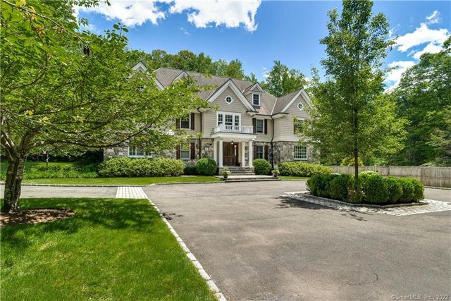 $2,950,000 | 1690 Oenoke Ridge | New Canaan