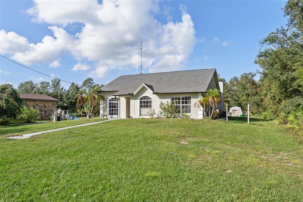 1/2 Acre with NO HOA