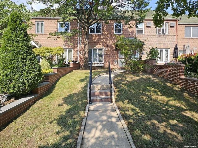 $789,000 | 61-29 77th Street | Middle Village