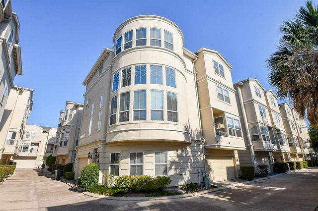 $3,700 | 1515 Hyde Park Boulevard, Unit 39 | Montrose