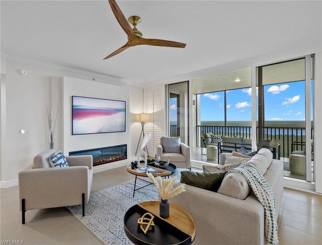 $868,900 | 1060 Borghese Lane, Unit 806 | Aversana at Hammock Bay