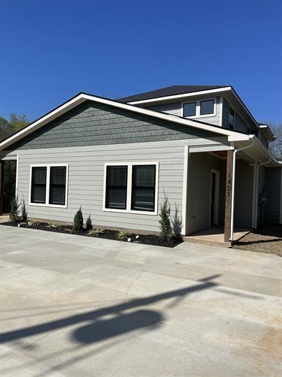 a view of a house with a outdoor space