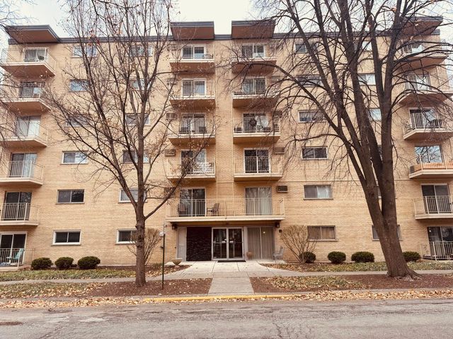 $199,998 | 115 Marengo Avenue, Unit 101 | Forest Park