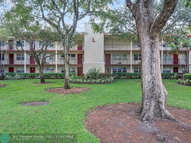 $190,000 | 200 Southwest 132nd Way, Unit 205L | Century Village