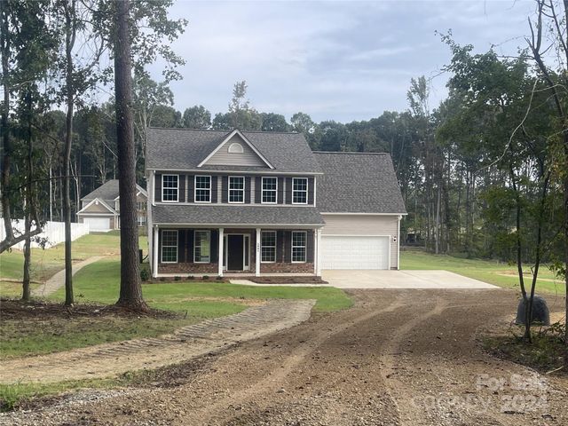 $399,900 | 4003 Vann Sneed Road | Lanes Creek Township - Union County