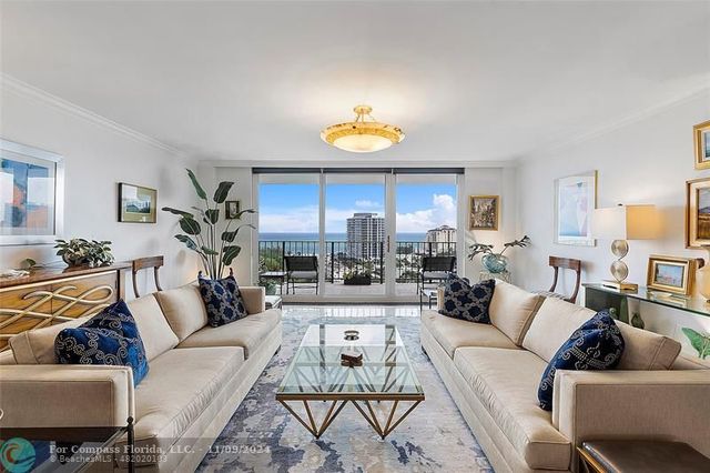 $1,595,000 | 777 Bayshore Drive, Unit PH3 | Central Beach