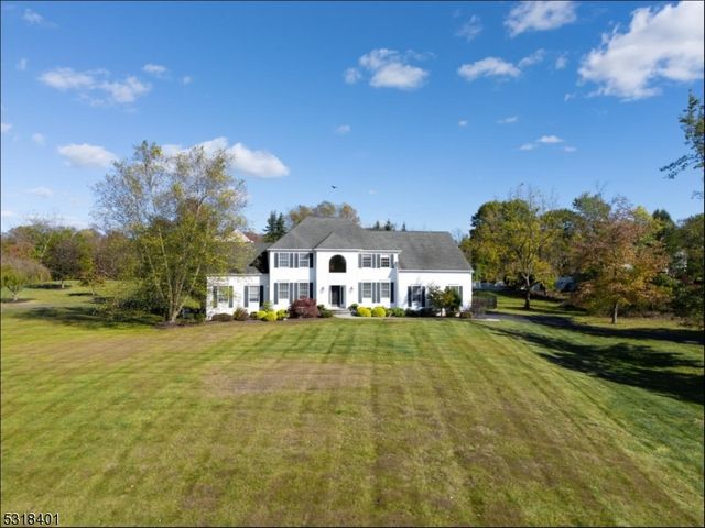 $849,000 | 1 Primrose Lane | Raritan Township