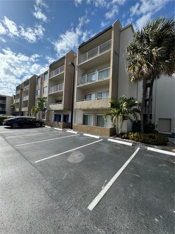 $2,400 | 7765 Southwest 86th Street, Unit 310 | Kendall