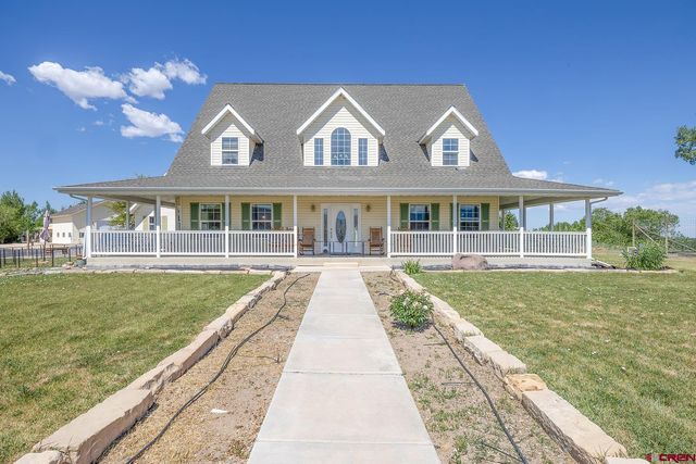 $945,000 | 3570 Southview Drive | Montrose