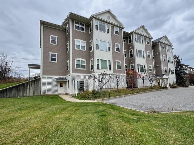 $299,000 | 160 Wiley Road, Unit 301 | Colchester Town