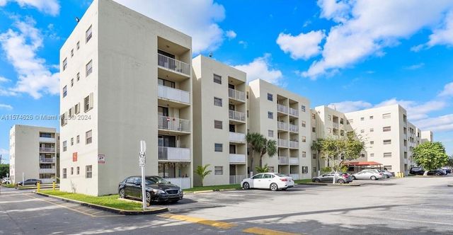 $300,000 | 8145 Northwest 7th Street, Unit 414 | Fountainebleau