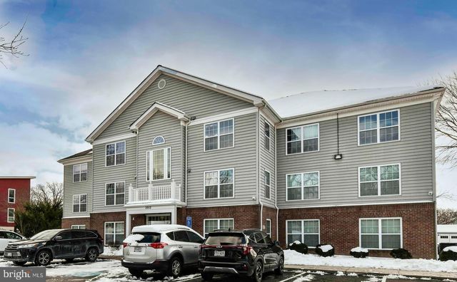 $3,000 | 2912 17th Street South, Unit 302 | Green Valley