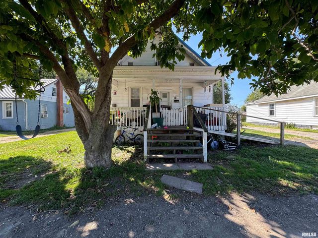 $199,900 | 418 Monson Street | Downtown East Peoria